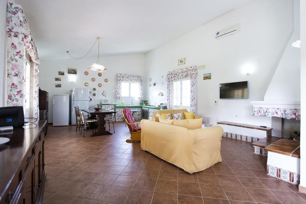 Villa Raimonda Putifigari Екстериор снимка