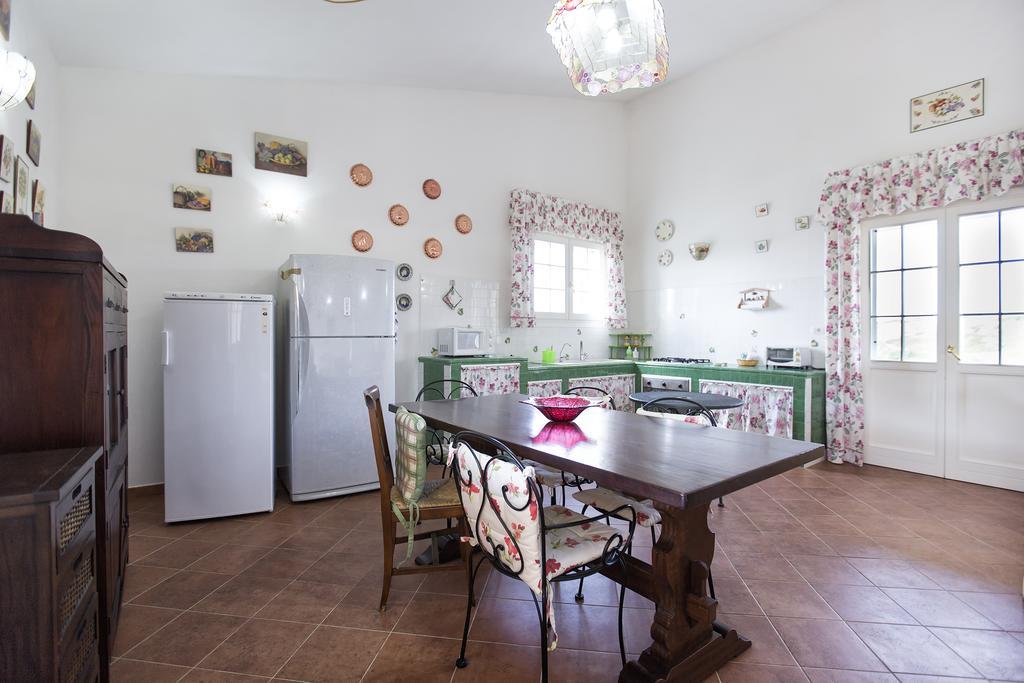 Villa Raimonda Putifigari Екстериор снимка